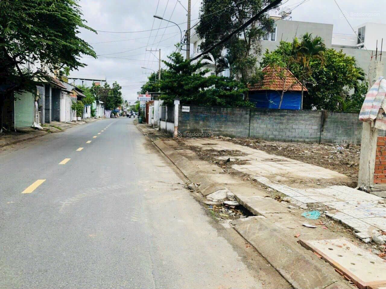 Bán gấp đất mặt tiền đường 1, Nguyễn Duy Trinh. Giá 5.45 tỷ/105m2 Bán gấp đất mặt tiền đường 1, Nguyễn Duy Trinh. Giá 5.45 tỷ/105m2