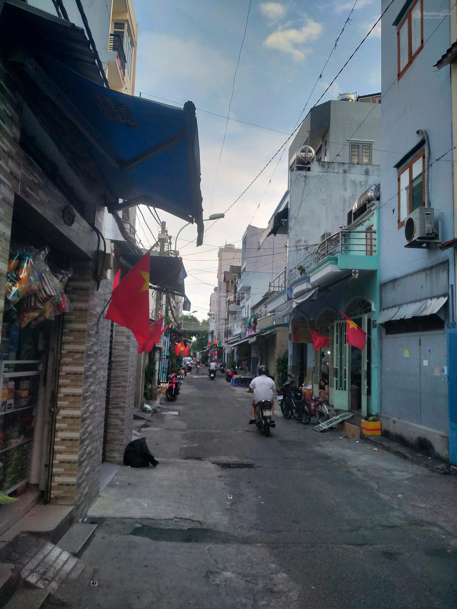 Bán Nhà Hẻm Xe Gần Mặt Tiền Vườn Lài, DT: 4x20m, giá chỉ hơn 7 tỷ