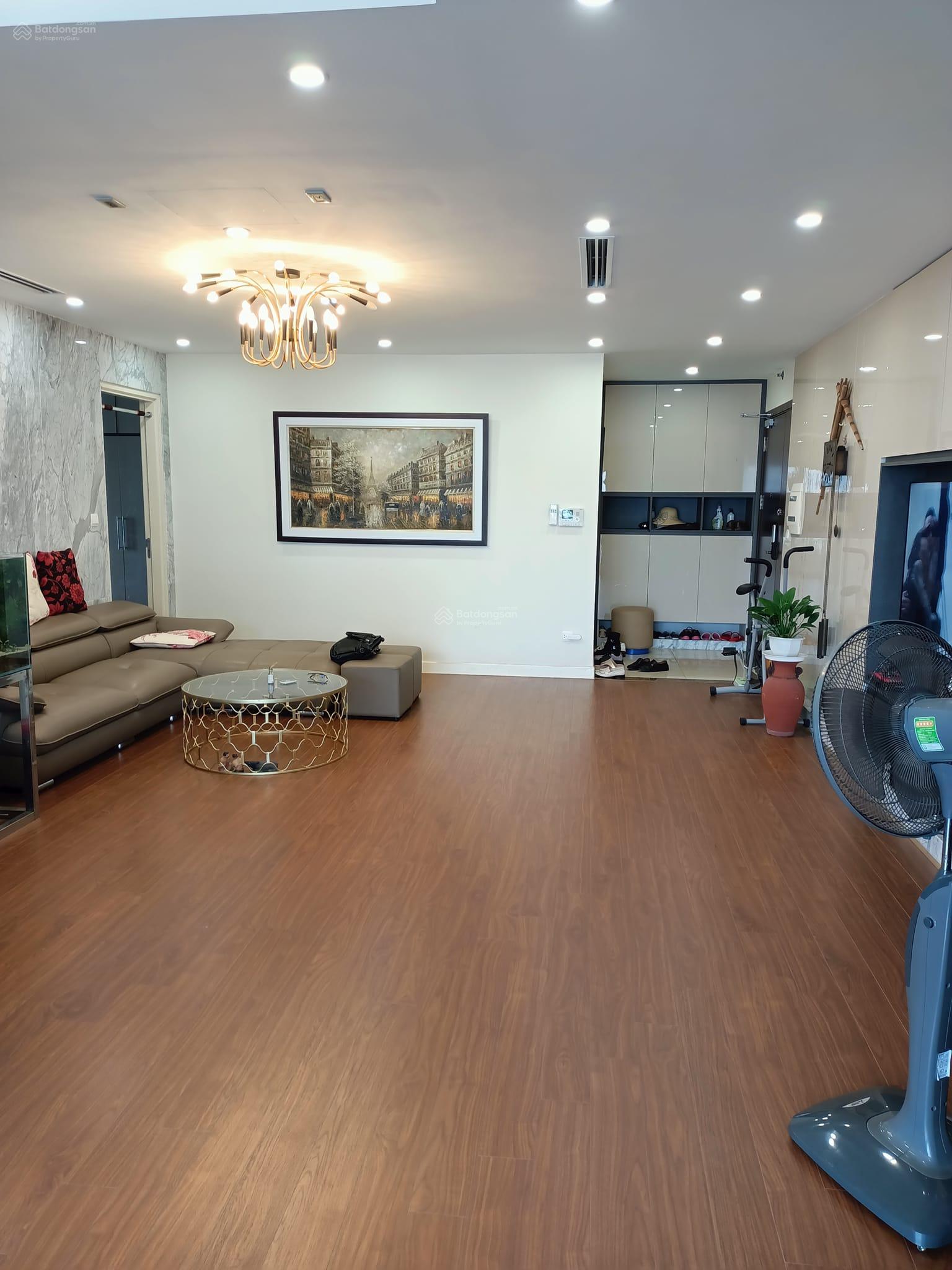 Tôi cần bán chung cư KĐT Văn Khê căn góc 120m2, 3 ngủ, 2 vs chỉ 5. X tỷ