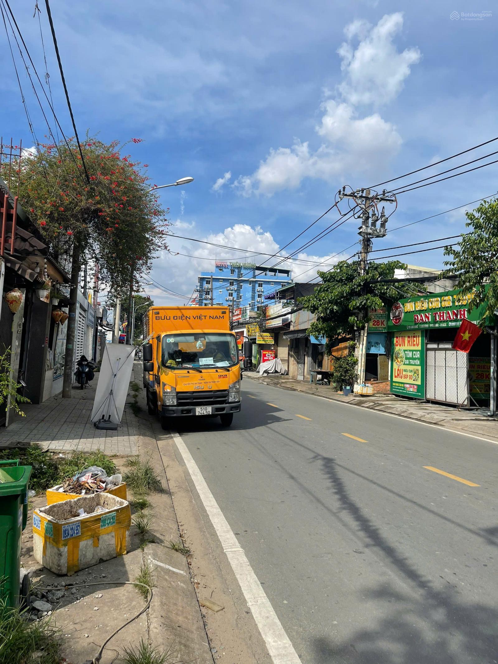 BÁN ĐẤT MT Đ.LINH ĐÔNG P. LINH ĐÔNG THỦ ĐỨC.DT 758M GIÁ 90 TỶ TL