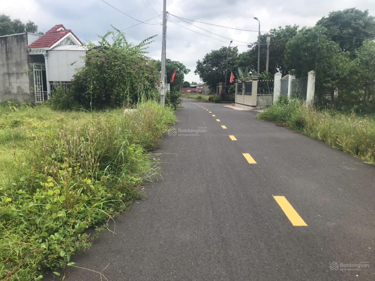 Bán lô đất thị trấn Phước Bửu HCM 8*34m có 60 thổ, sổ hồng, giá 2,4 tỷ. LH: 0943 138 *** khánh Vỹ