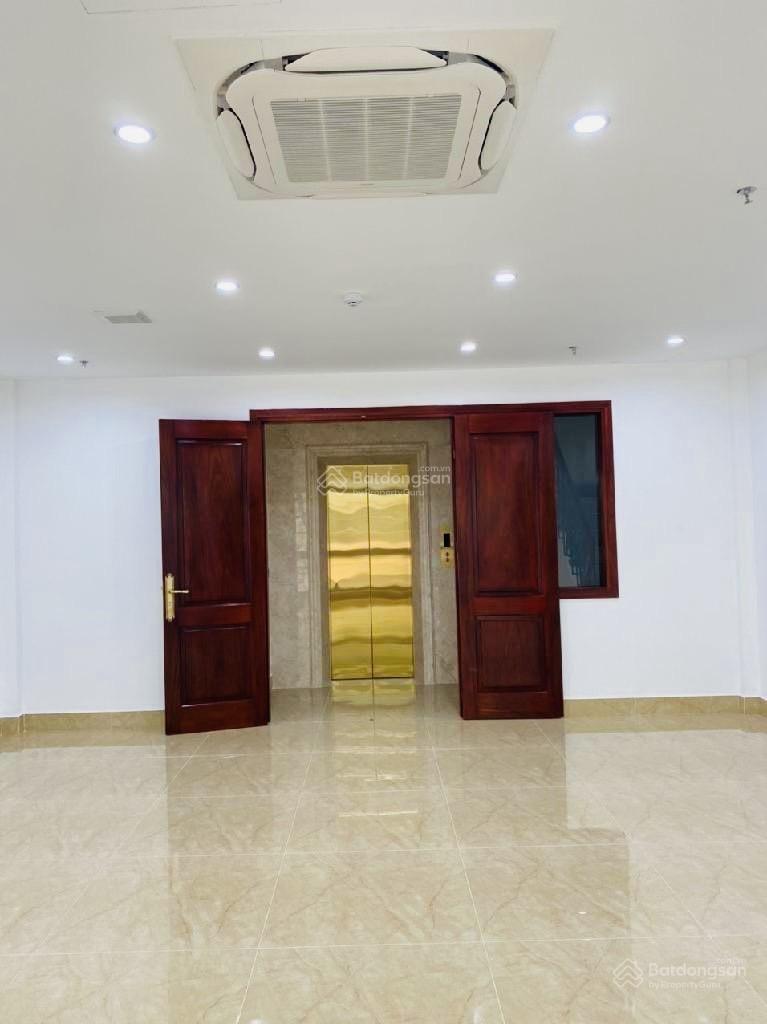 Bán nhà ngay ngã 4 Vạn Phúc - Tố Hữu: Mặt phố kinh doanh - Vỉa hè đỗ ô tô. 89m2, 9T, giá 39.9 tỷ Bán nhà ngay ngã 4 Vạn Phúc - Tố Hữu: Mặt phố kinh doanh - Vỉa hè đỗ ô tô. 89m2, 9T, giá 39.9 tỷ