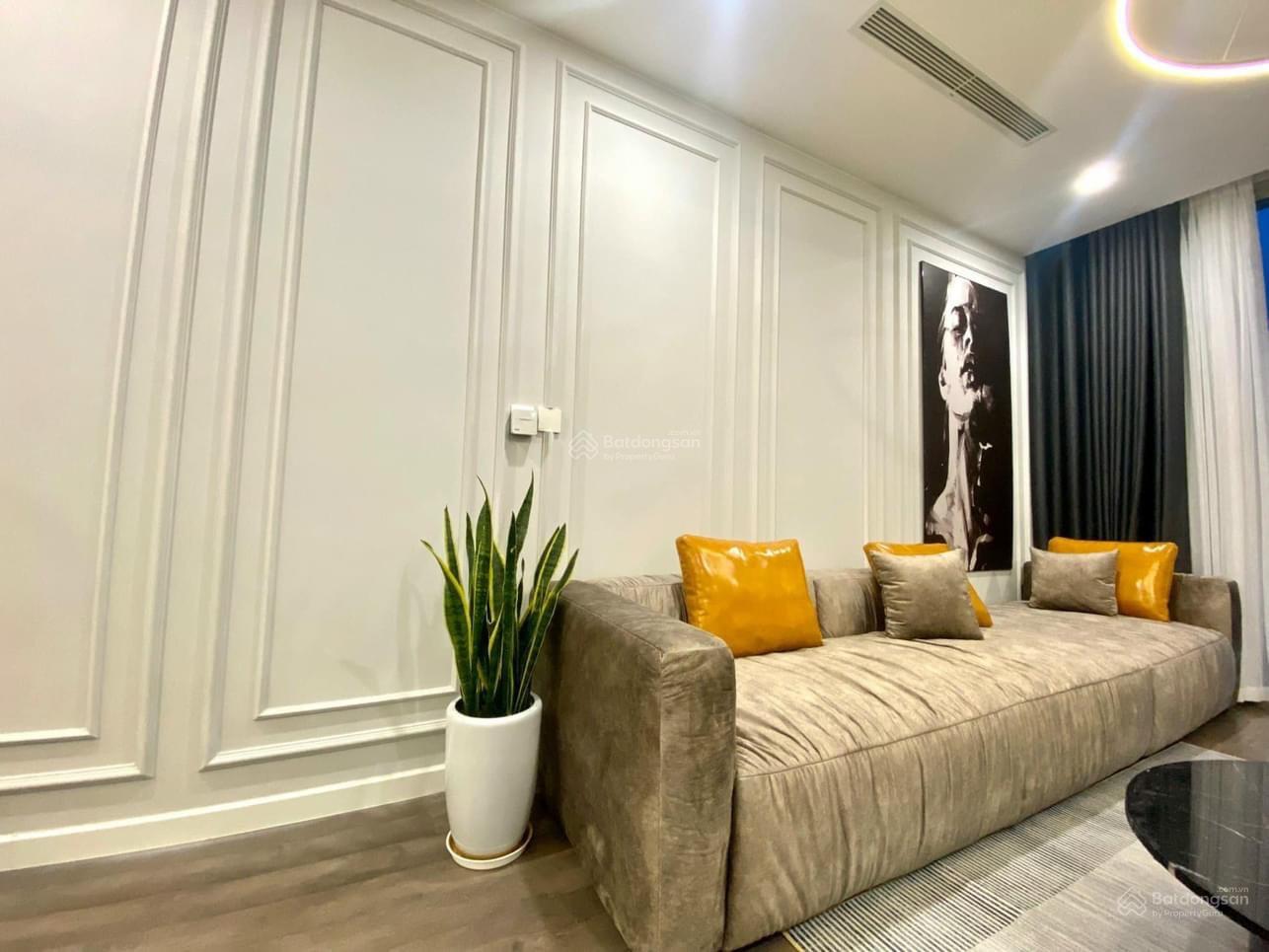 Cần bán căn hộ chung cư cao cấp Vinhomes Metropolis 75m2, 2PN, 2WC full đồ đẹp, giá chỉ 15 tỷ Cần bán căn hộ chung cư cao cấp Vinhomes Metropolis 75m2, 2PN, 2WC full đồ đẹp, giá chỉ 15 tỷ