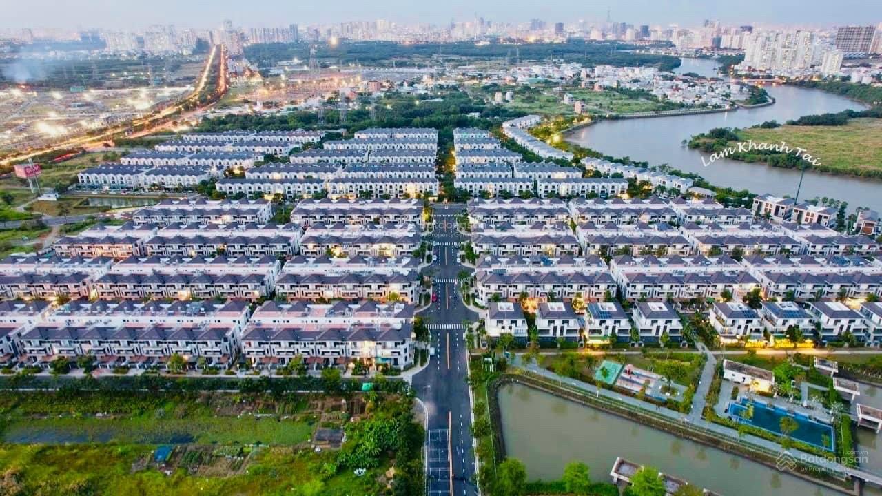 Bán biệt thự Căn Góc 2 Mặt Tiền đường Lớn, tại Lavila Kiến Á, Nhà Bè, 22 tỷ, 140.8m2