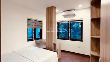 Chính chủ cho thuê căn hộ 2N1K - 65m2 - mặt phố Cầu Giấy - giá chỉ từ 8tr full nội thất, đẳng cấp
