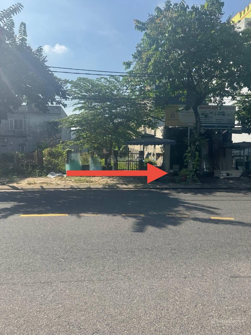 Chủ gửi bán lô đất đường Phùng Hưng Hòa Minh Liên Chiểu Đà Nẵng.
- Diện tích : 100m2 ngang 5m.
- Đư