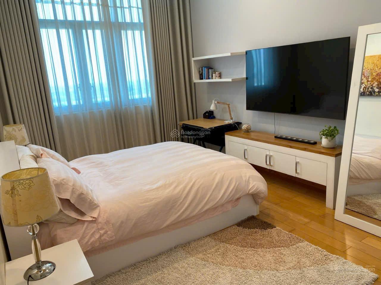 Cty Kashome - chuyên bán The Vista - căn view sông rất đẹp - giá cực tốt