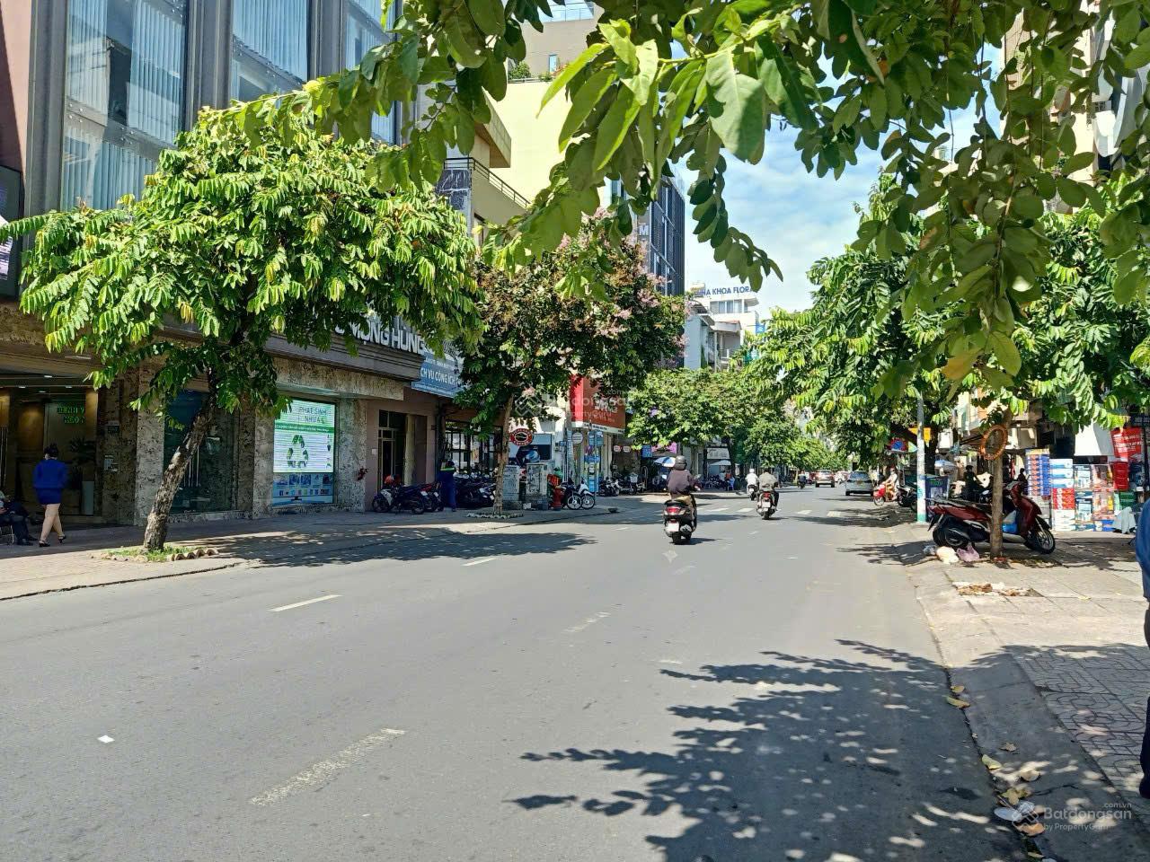 Bán nhà góc 2 MT Nguyễn Đình Chiểu - 8x 24m - Có GPXD: Hầm 8 tầng. Giá: 110 tỷ TL,P5, Q3