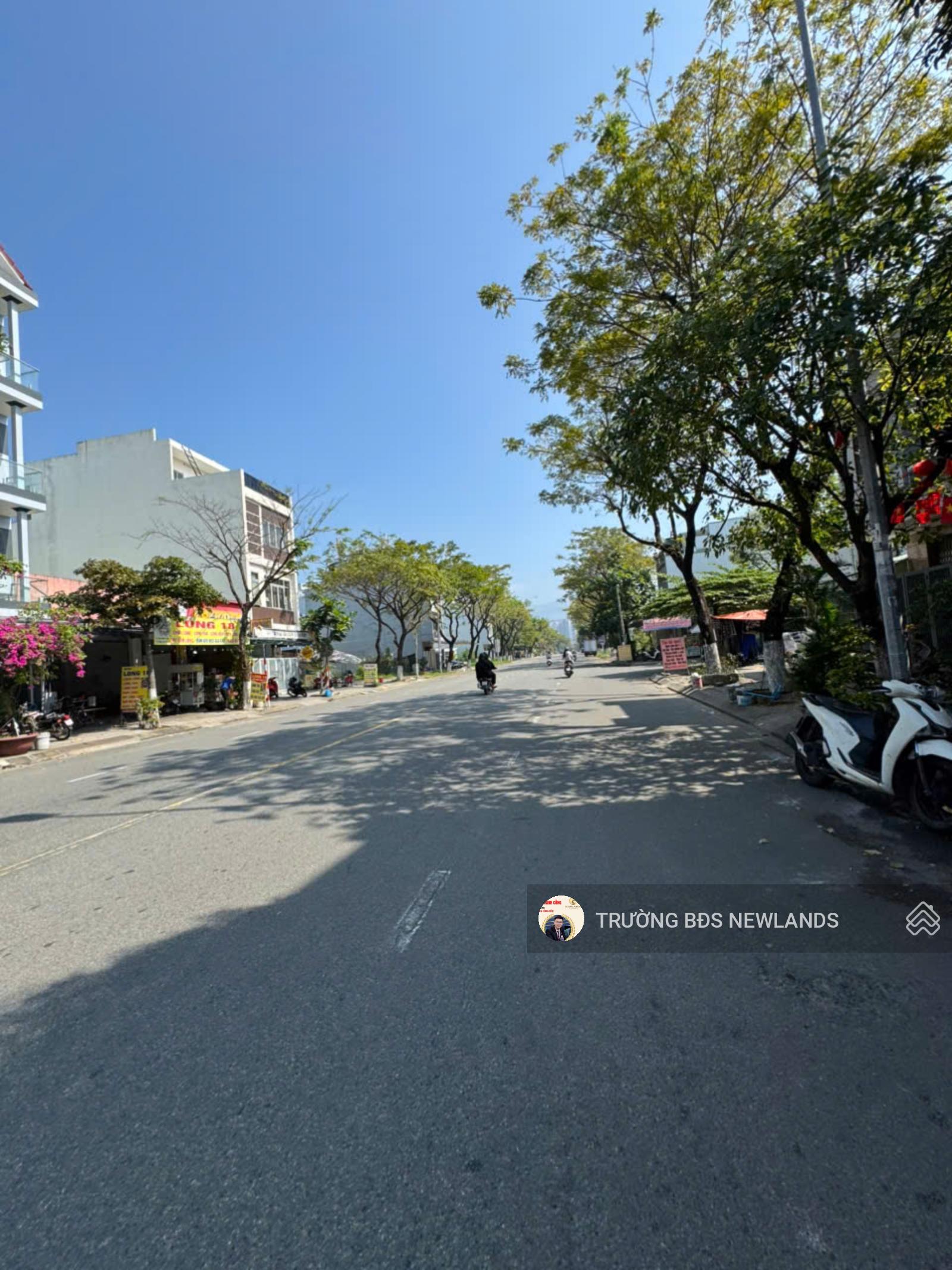 Bán đất đẹp 2 mặt tiền đường 15m Trần Nhân Tông kinh doanh tốt quận Sơn Trà