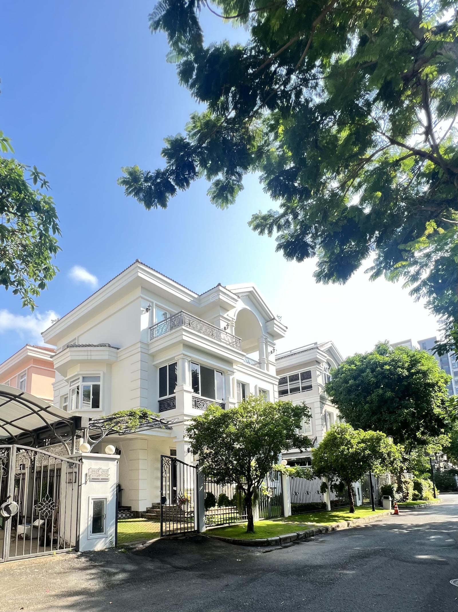 Bán Biệt Thự View Sông Thoáng mát Khu Vip Sang trọng -Compound-DT 12x28m - Giá 62Ty.