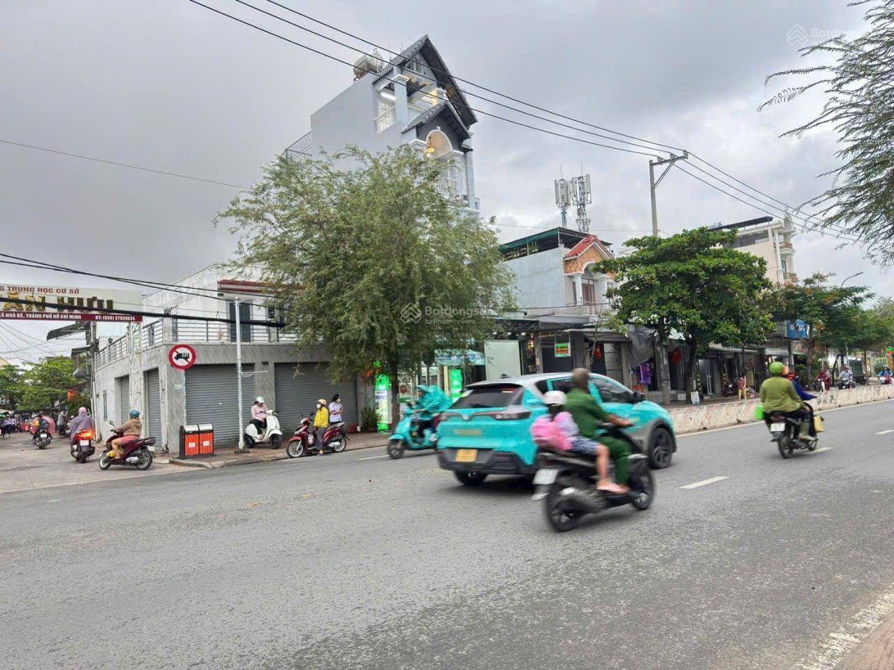 Bán gấp nhà mặt tiền Huỳnh Tấn Phát giá bằng trong hẻm DT 5x18.5m. 3 tầng. ST. Giá chỉ 11 tỷ 780tr