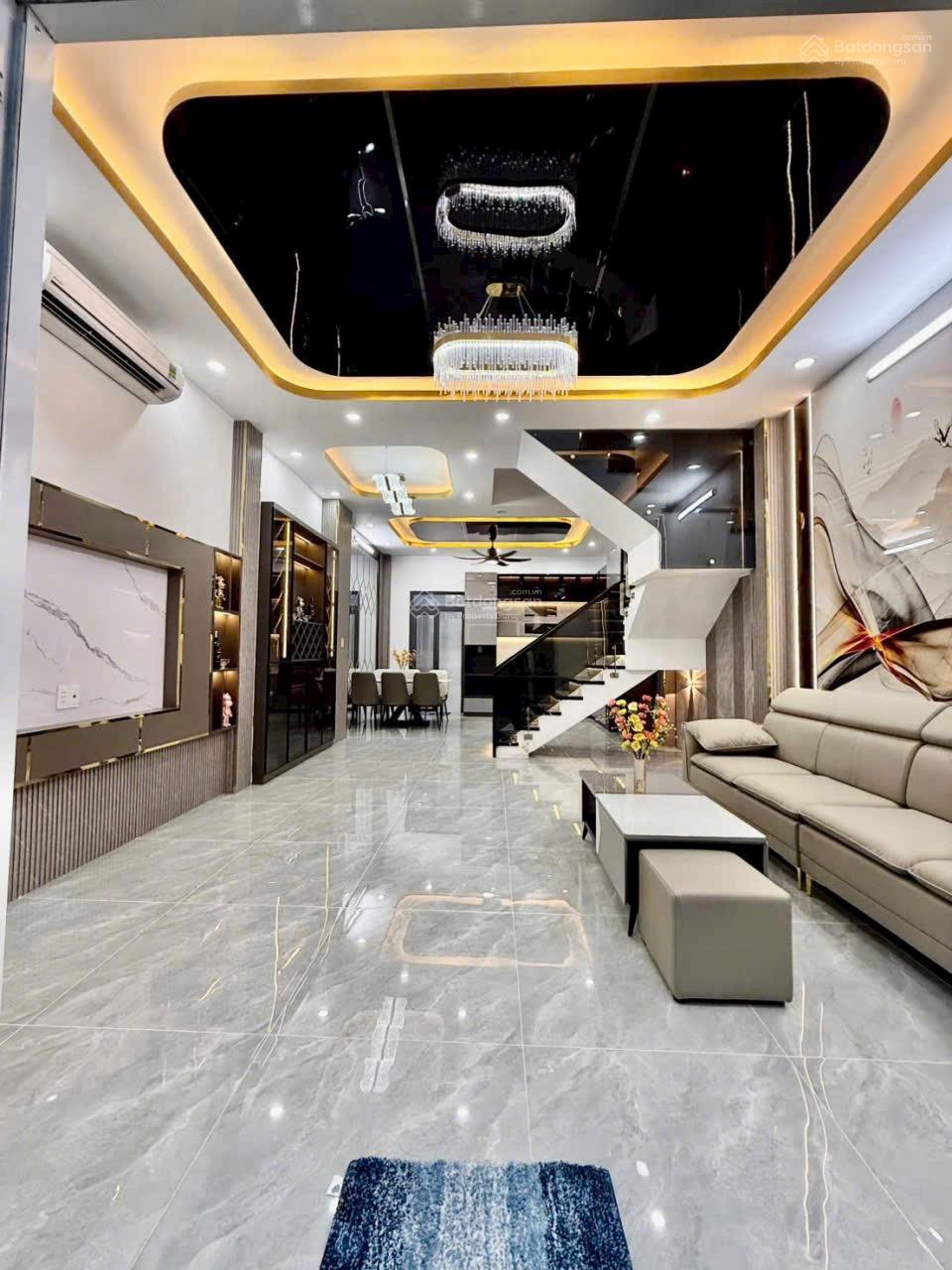 NHÀ XÂY MỚI- FULL NỘI THẤT-SỔ RIÊNG- GIÁP QUẬN 7