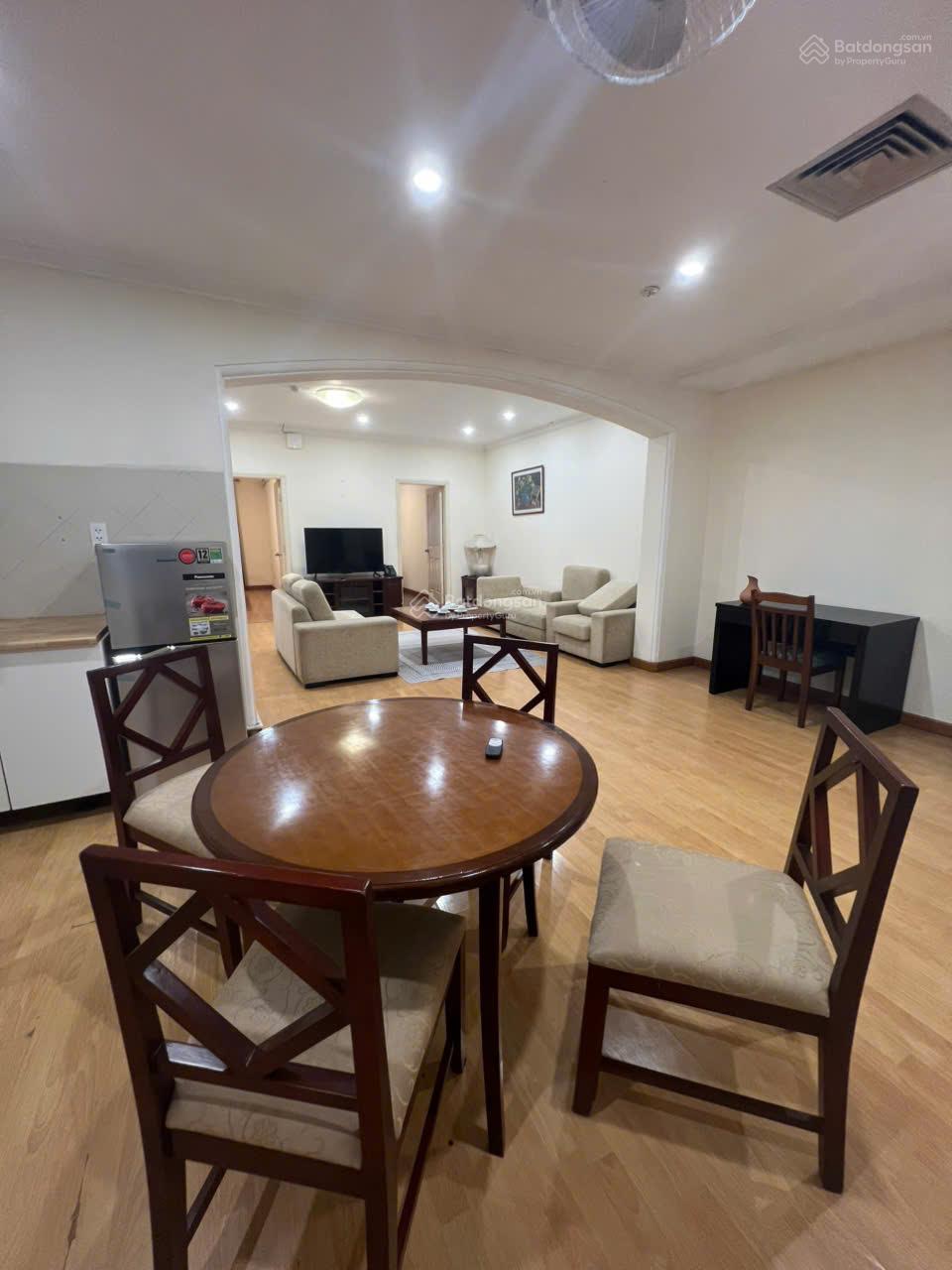 Cho thuê Căn hộ mới 2n1k 100m2 Triệu Việt Vương, Full đồ, thang máy, an ninh tốt, giá 15 triệu