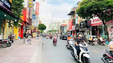 Bán gấp nhà mặt tiền đường Tân Sơn Nhì- Nguyễn Cửu Đàm. DT: 8x25m.