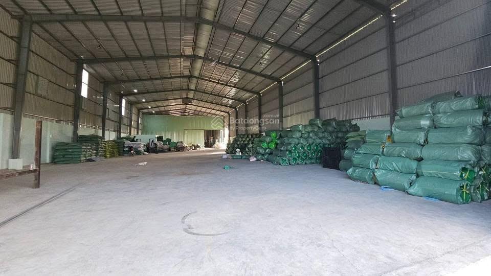 Cho thuê xưởng 900m2 40tr Khánh Bình 0907 838 ***