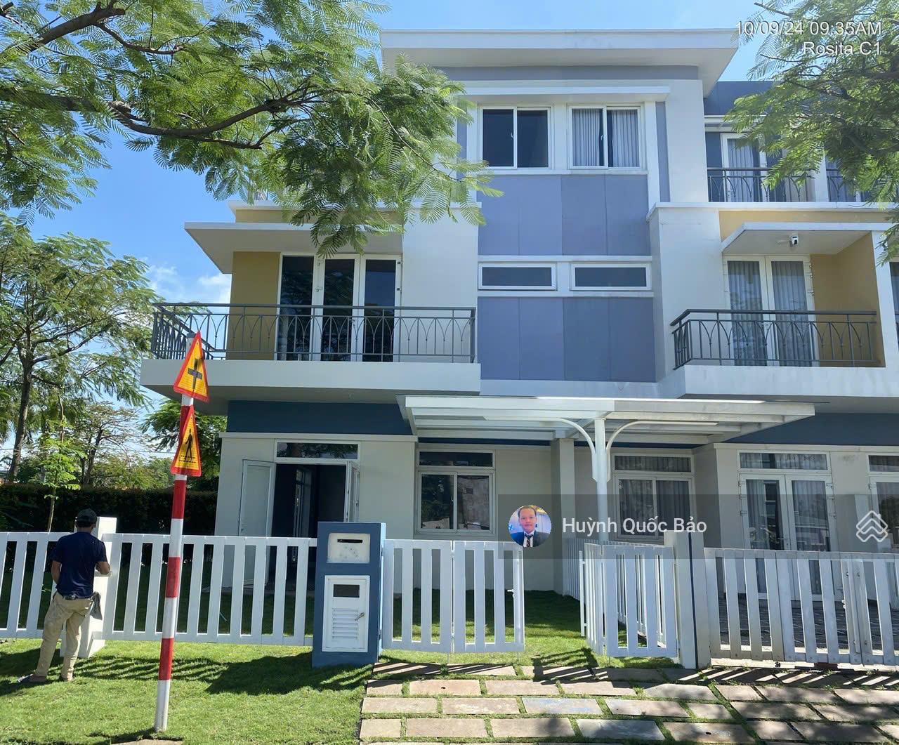 Bán biệt thự góc sân vườn Rosita Khang Điền Quận 9, giá 16,5 tỷ, căn 245m²