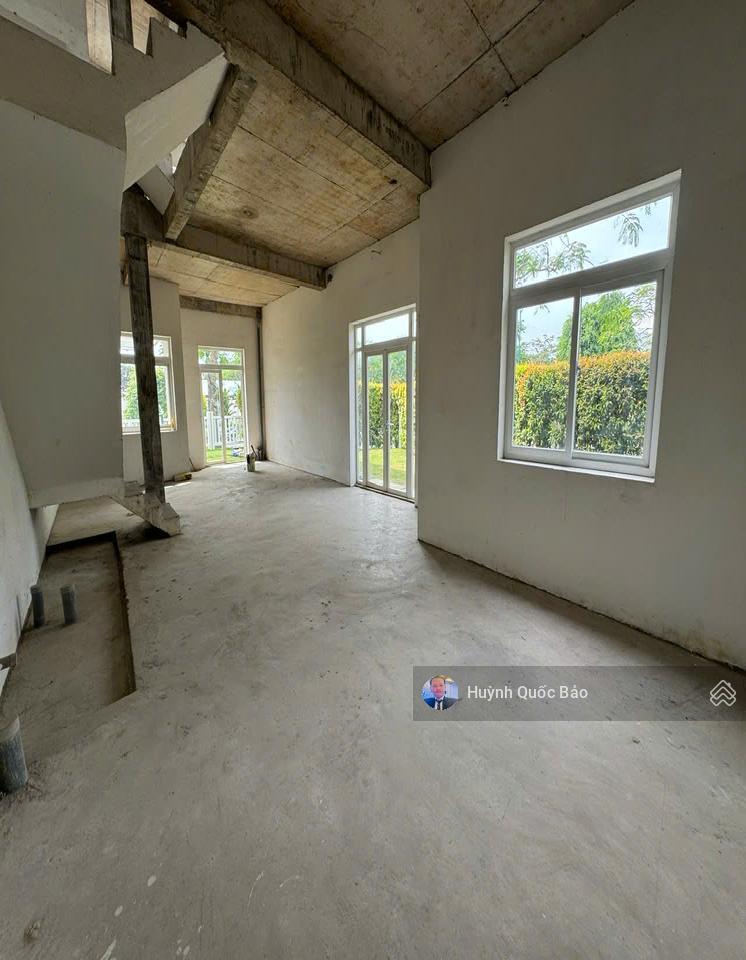 Bán biệt thự góc sân vườn Rosita Khang Điền Quận 9, giá 16,5 tỷ, căn 245m²