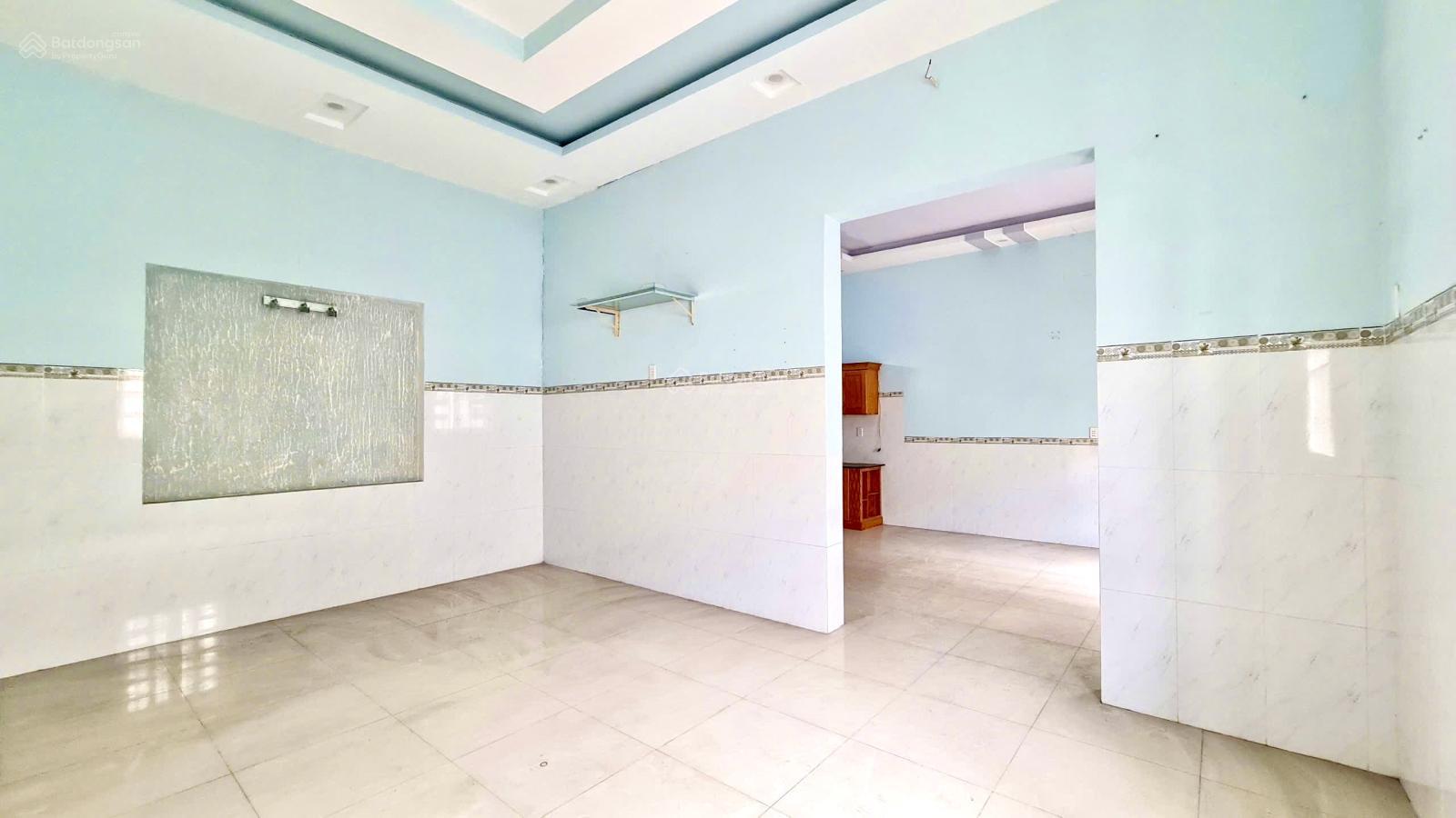 Bán nhà 123m2(6,3x20m) có 2PN, hẻm ô tô tại Khu Dân cư Long Đức, gần trung tâm Long Thành, Đồng Nai