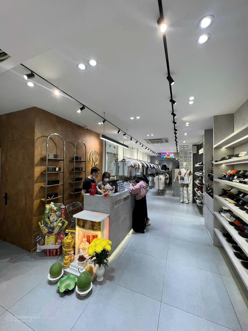 Cho thuê nhà mặt tiền đường D - Khu Đại Học, Quận Bình Thạnh