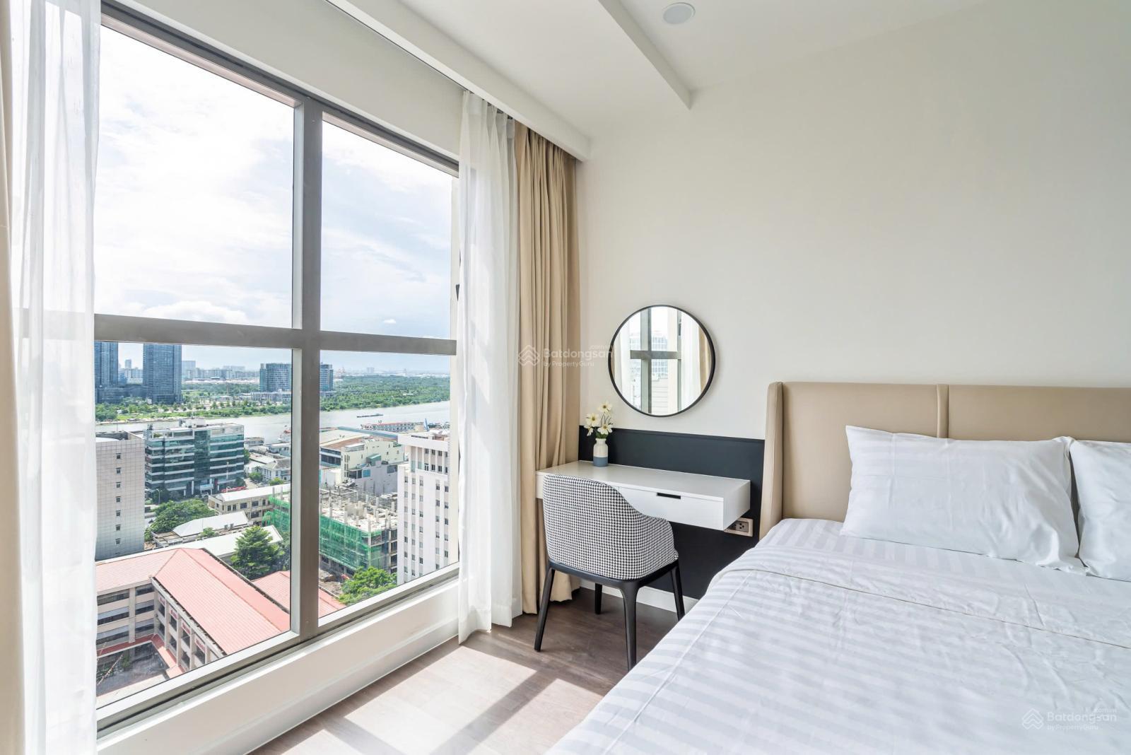 tin thật 100%, Saigon Royal quận 4, 2 PN 2WC, nội thất cao cấp, ban công thoáng, giá 23 triệu