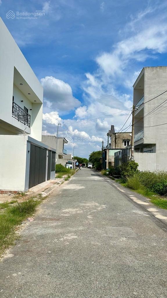 Bán lô đất thổ cư 172m2, Lê Thị Kim, Hóc Môn, khu phân lô, giá 5,85 tỷ