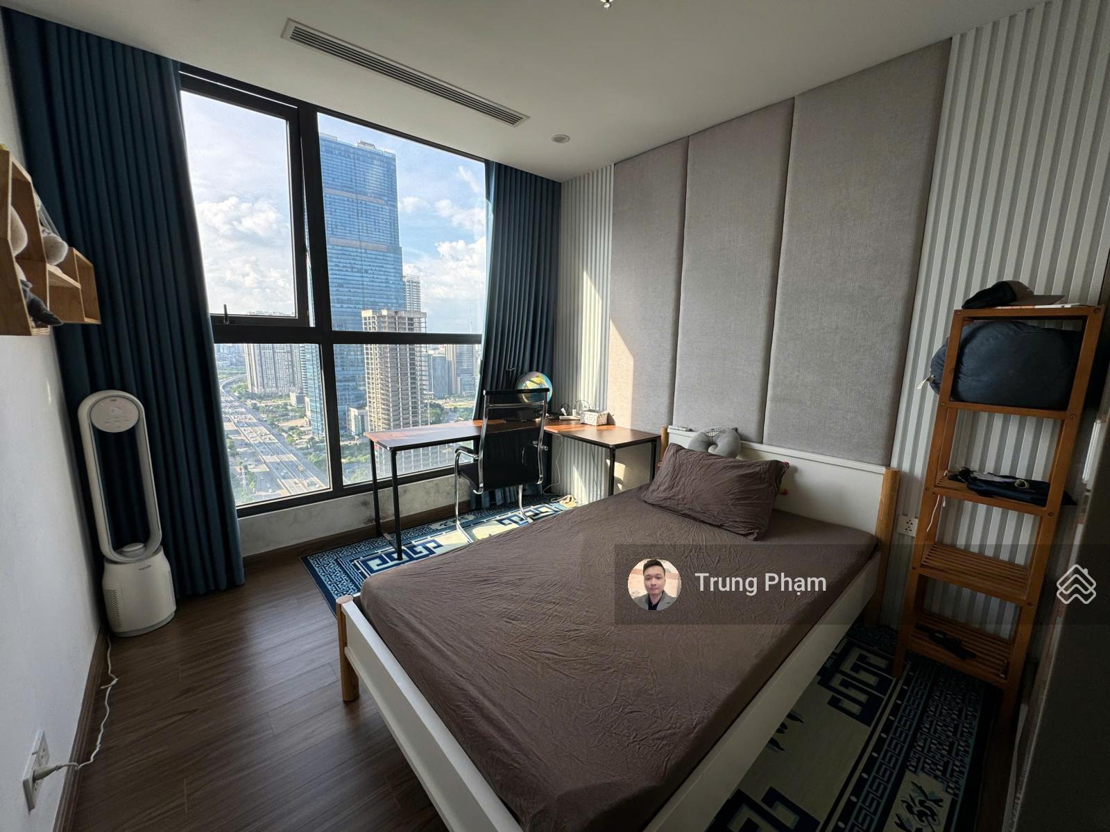 Chính chủ bán căn góc 3PN - 3WC. Diện tích 100m2 Vinhomes Westpoint, full nội thất mới. Giá 10,5 tỷ Chính chủ bán căn góc 3PN - 3WC. Diện tích 100m2 Vinhomes Westpoint, full nội thất mới. Giá 10,5 tỷ