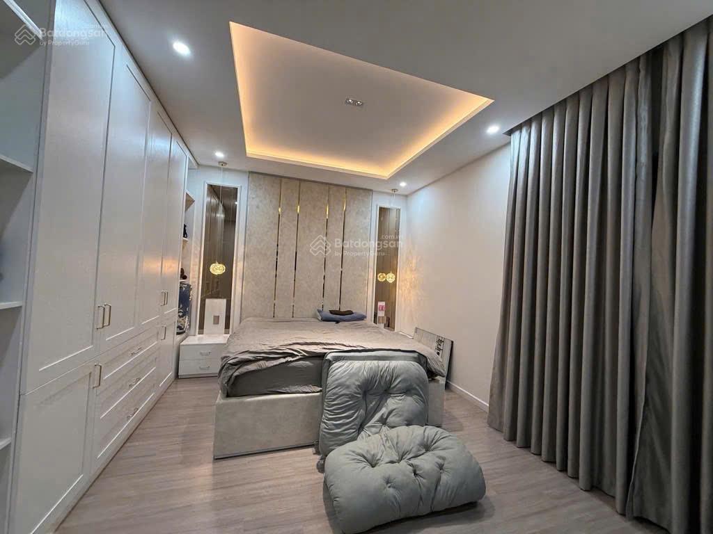 Bán nhà đẹp nhánh Song Hành - P. An Phú DT 100m2 (5m x20m) - giá chỉ 32 tỷ alo Quỳnh Nhi ạ