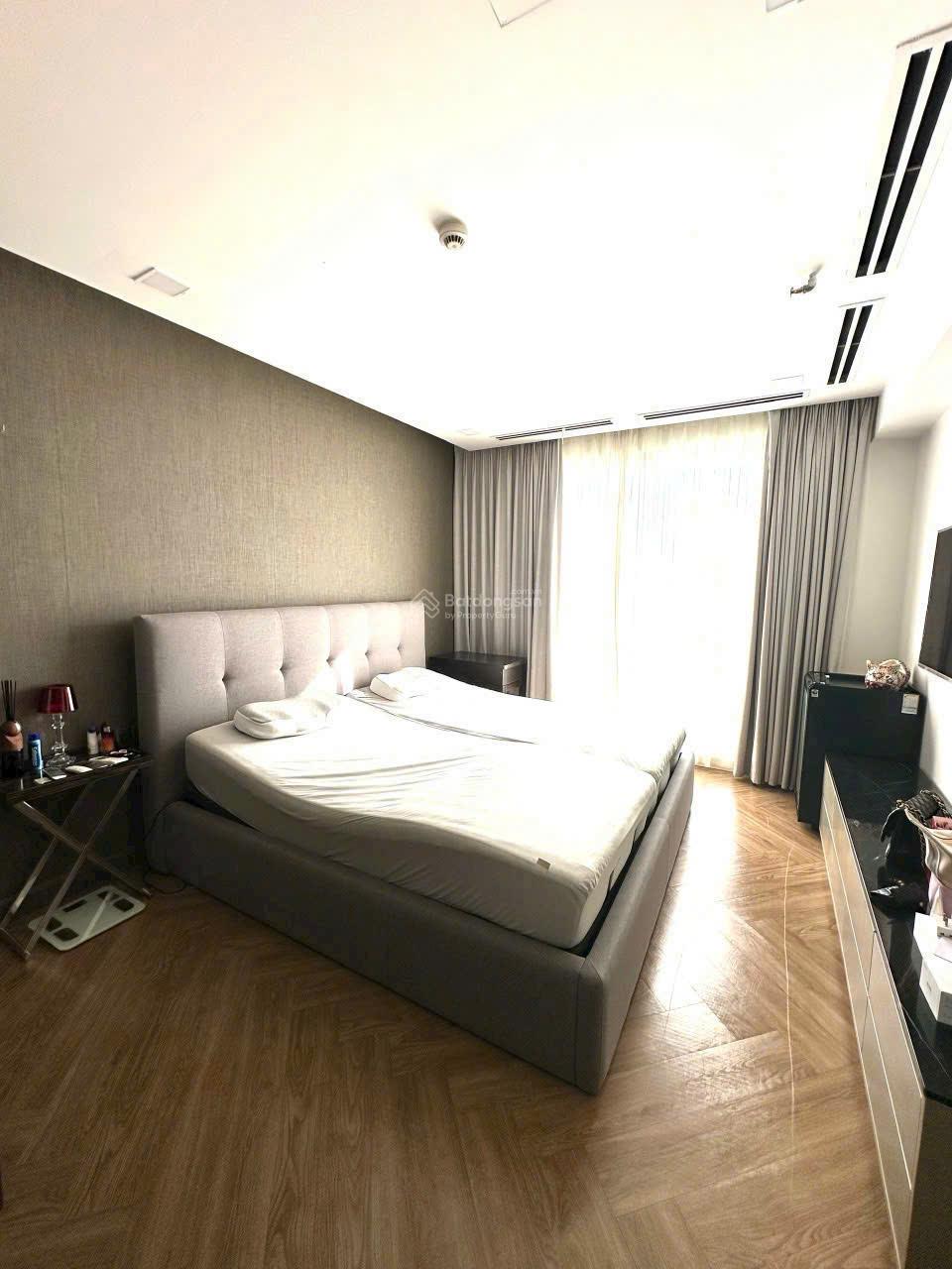 Gấp. Chủ thiện chí gửi bán gấp căn hộ Green Valley, 120m2, 3PN, nội thất cao cấp, giá 11,5 tỷ Gấp. Chủ thiện chí gửi bán gấp căn hộ Green Valley, 120m2, 3PN, nội thất cao cấp, giá 11,5 tỷ