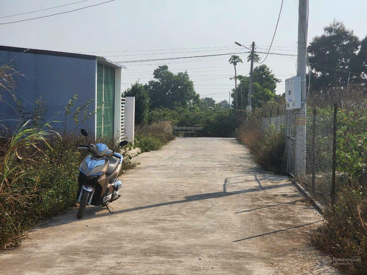 Bán đất thổ cư 1,1 tỷ, diện tích 110 m2, thổ cư 100 m2, tại xã Liên Hiệp, Đức Trọng Lâm Đồng