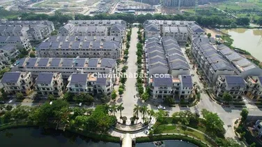 Liền kề 80m2, đường lớn 20m, thông thẳng ra hồ, giá tốt nhất dự án, sẵn nhà đã hoàn thiện