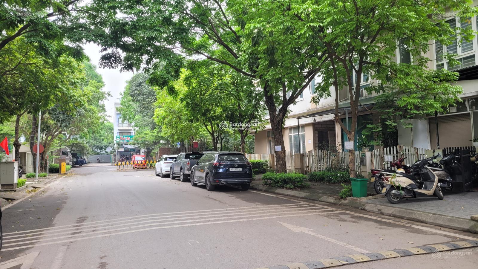 Liền kề 80m2, đường lớn 20m, thông thẳng ra hồ, giá tốt nhất dự án, sẵn nhà đã hoàn thiện