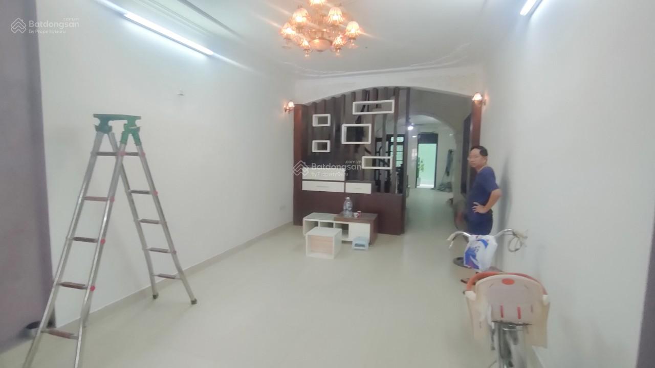 Cho thuê nhà KĐT Văn Quán đường Nguyễn Khuyến, Hà Đông. DT 80m, 4 tầng, ô tô đỗ cửa. Giá 20tr/th