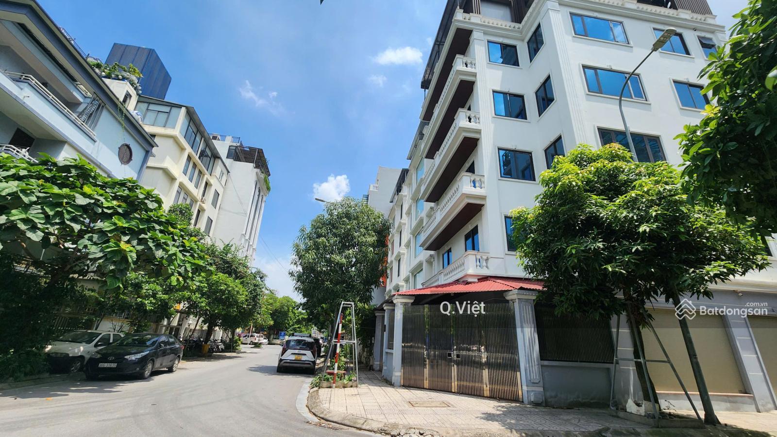 Căn góc biệt thự phố Nguyễn Xiển 170m2, 5 tầng trục chính dự án căn đẹp giá tốt nhất