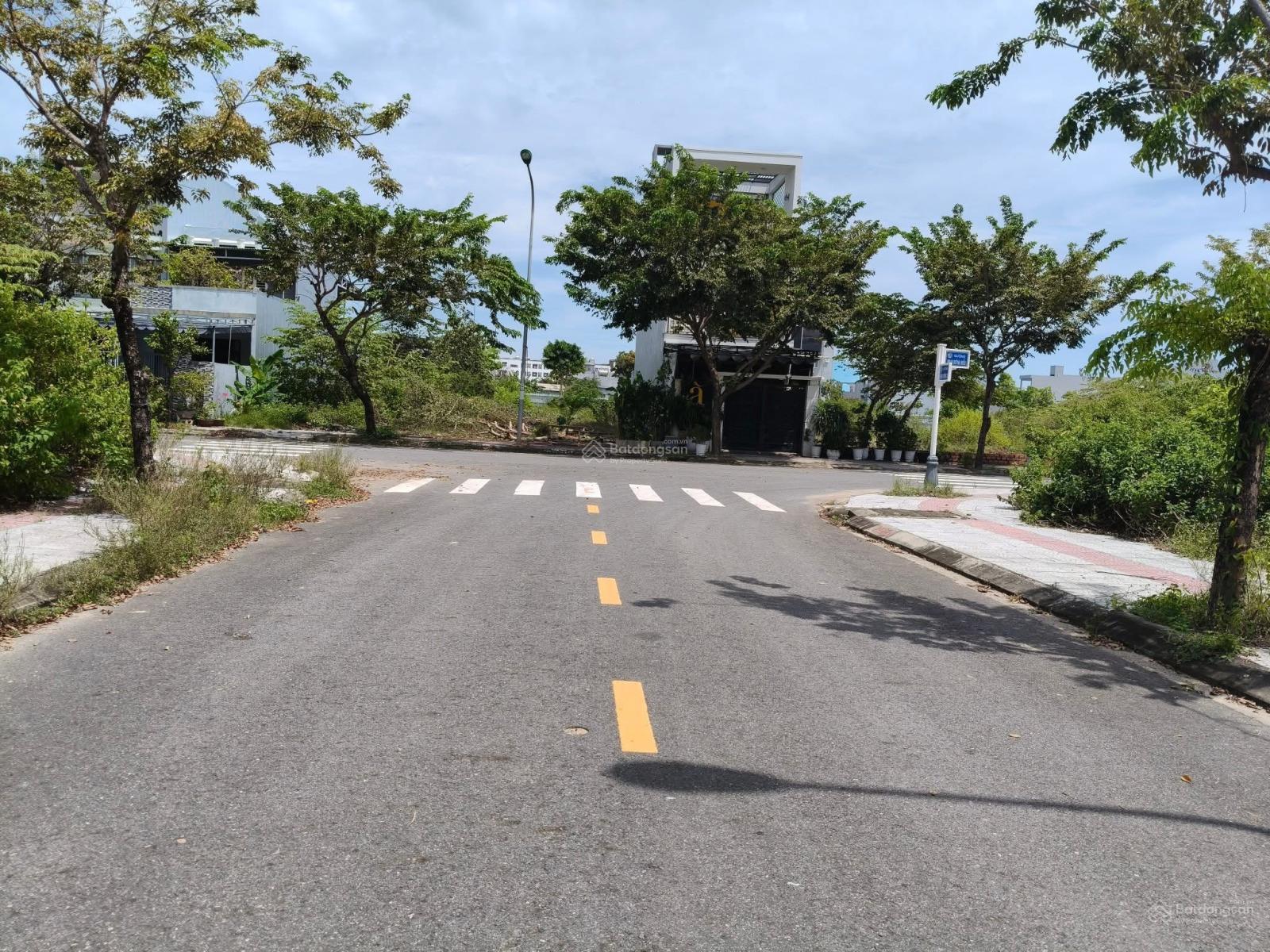 BÁN LÔ ĐIỆN ÂM HÓI KIỂNG 11, NAM HOÀ XUÂN GẦN MINH MẠNG TÂY BẮC 105m2, ĐƯỜNG 7m5