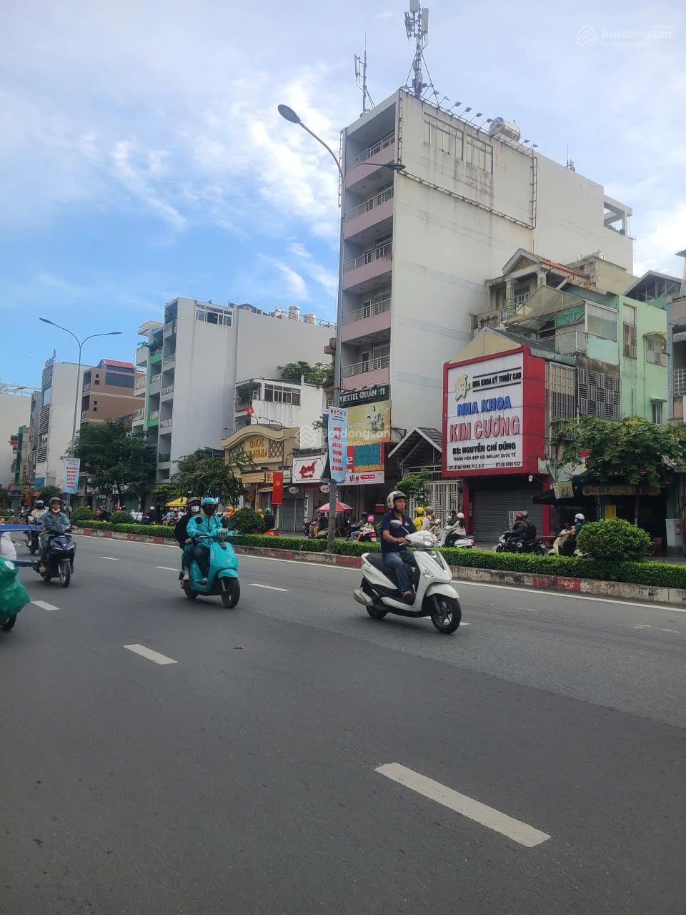 Mặt Tiền Đường Lớn 40m! Nhỉnh 300Tr/m2 Nhà 2 MT Trước Sau Lê Đại Hành Q.11 CN 90m2 Vỉa hè rộng