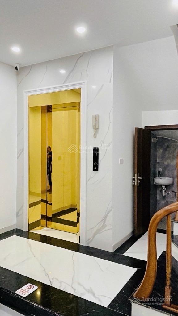 Bán nhà mặt phố Giáp Bát, 23,5 tỷ, 51m2, 3PN + 4WC + 6 tầng - thang máy nhập khẩu - full nội thất