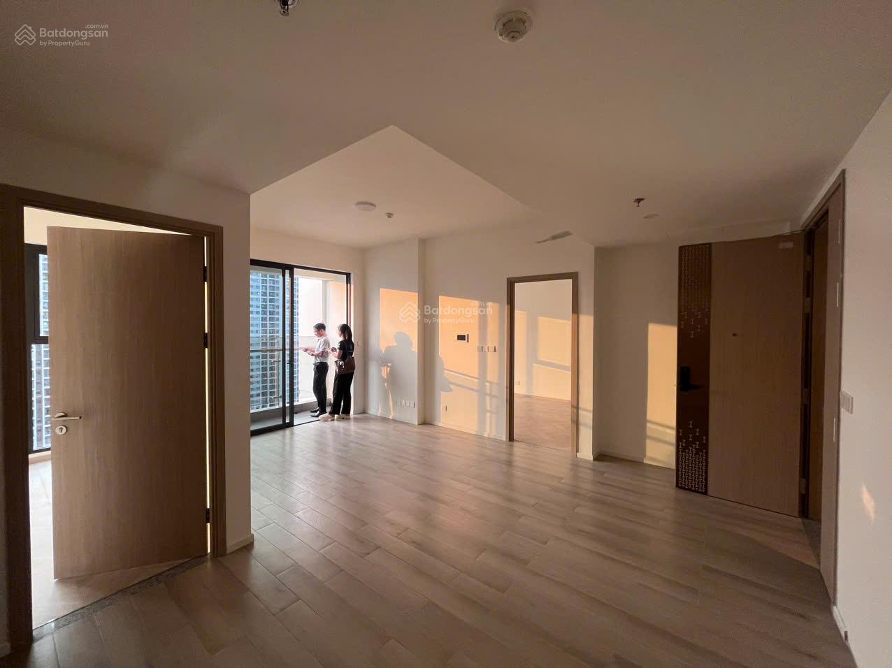 Gấp 1 căn 2PN - Lumiere Boulevard - Chỉ 4,584 tỷ tháp E - tầng cao - Nhà mới - Giá tốt tại Vinhomes