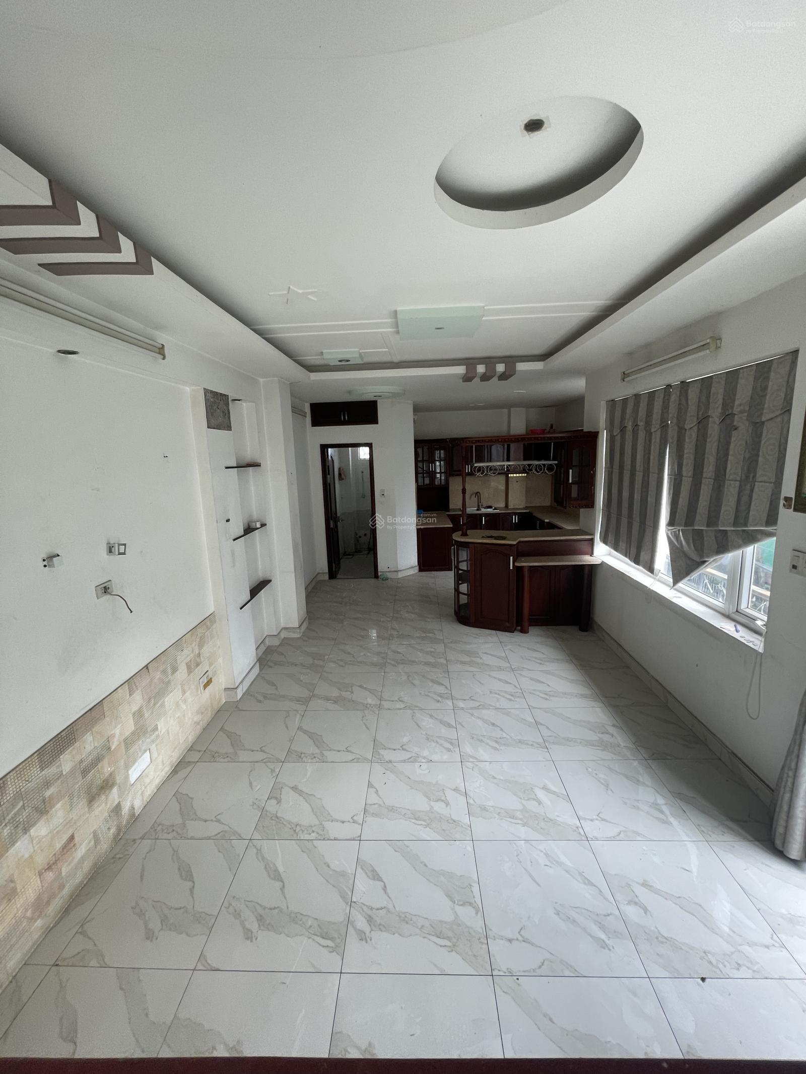 Bán nhà góc 2 MT, trong khu dân cư Bình Hưng. DT: 4x22m = 88m2, xây 4 lầu. SH hoàn công