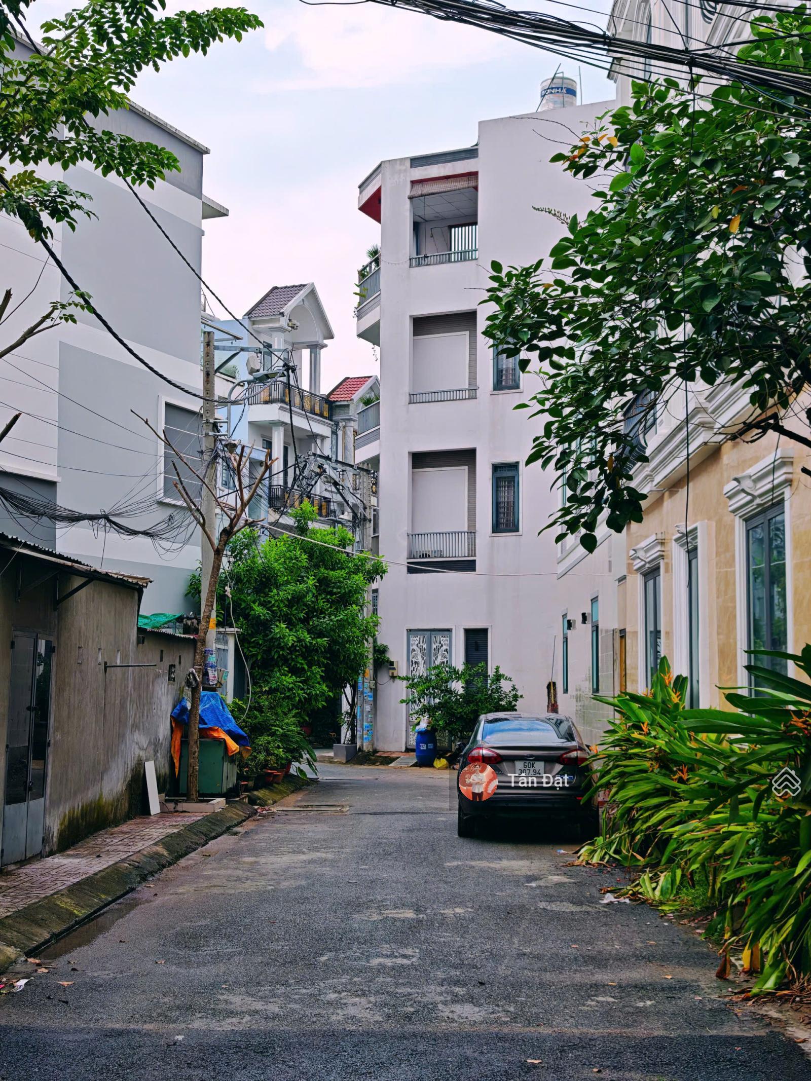 Đất 104m2 có GPXD 1 trệt 3 lầu, tặng trọ cho thuê, hẻm xe hơi Lê Văn Chí Thích Hợp Xây CHDV