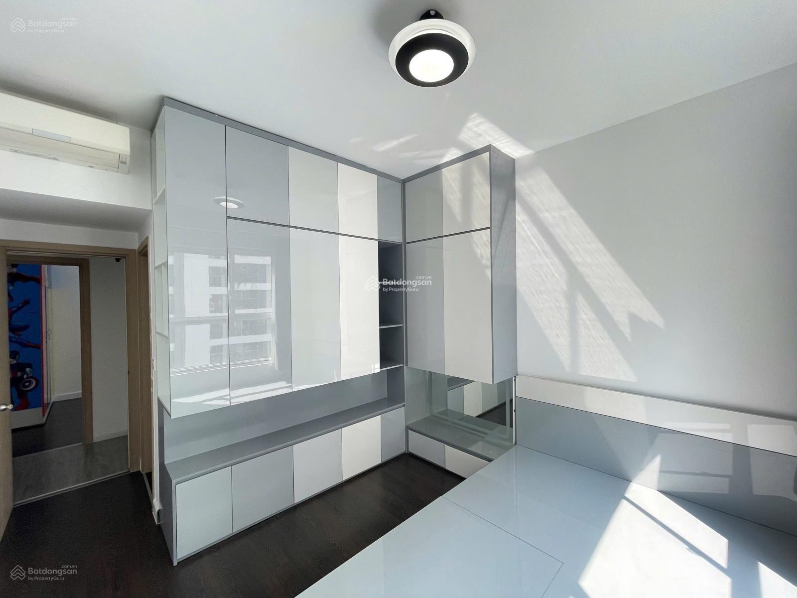 Bán căn hộ CC Res Green Tower giá rẻ. DT: 65m2, 2PN, 2WC. Giá: 3,9 tỷ