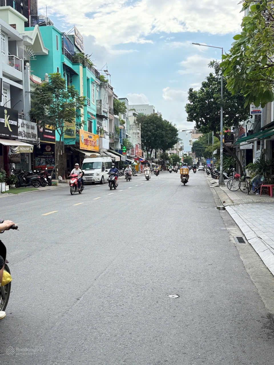 Duy Nhất! Siêu Phẩm Mặt Tiền Lý Thái Tổ Gần BV Nhi Đồng 4x20m 4 Lầu Giá chỉ: 29 tỷ Duy Nhất! Siêu Phẩm Mặt Tiền Lý Thái Tổ Gần BV Nhi Đồng 4x20m 4 Lầu Giá chỉ: 29 tỷ