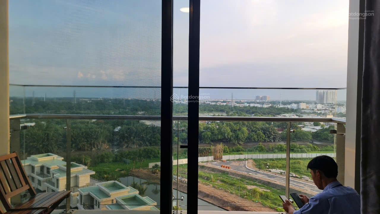 Cần tiền bán gấp trong tháng căn 2PN, 72m2, Mizuki Park, giá tốt 3.9 tỷ. LH 0946 867 ***