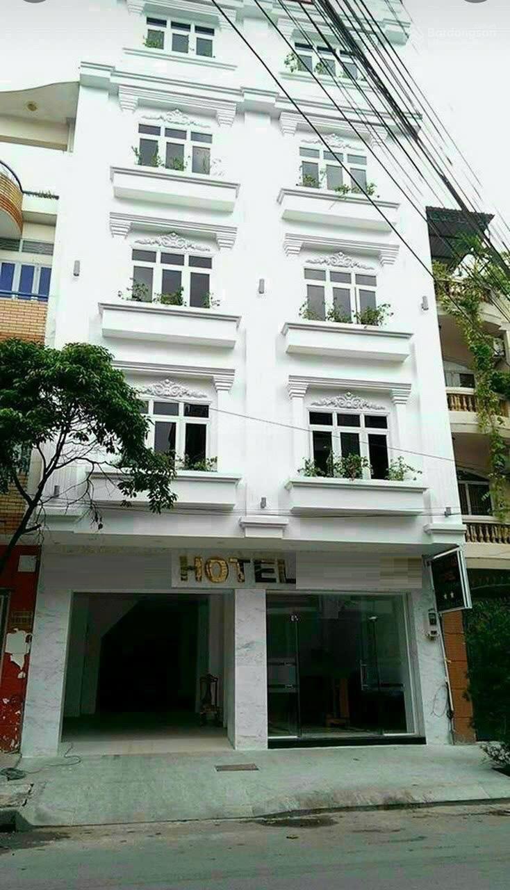 Mới! Bán gấp khách sạn mặt tiền đường Hoa, 8mx20m, 6 tầng, 30 phòng, HĐT 200 triệu/tháng