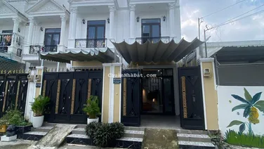 Nhà gần sông SG, đường 7m khu an ninh sổ riêng. Giá 4.69 tỷ. LH 0932 130 ***