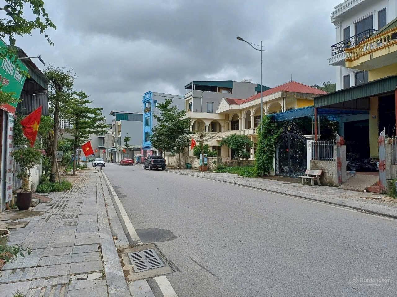 Bán ô đất khu 1 (Hùng Thắng) phường Bãi Cháy. Diện tích 66,5m2 full xây dựng trung tâm Hạ Long