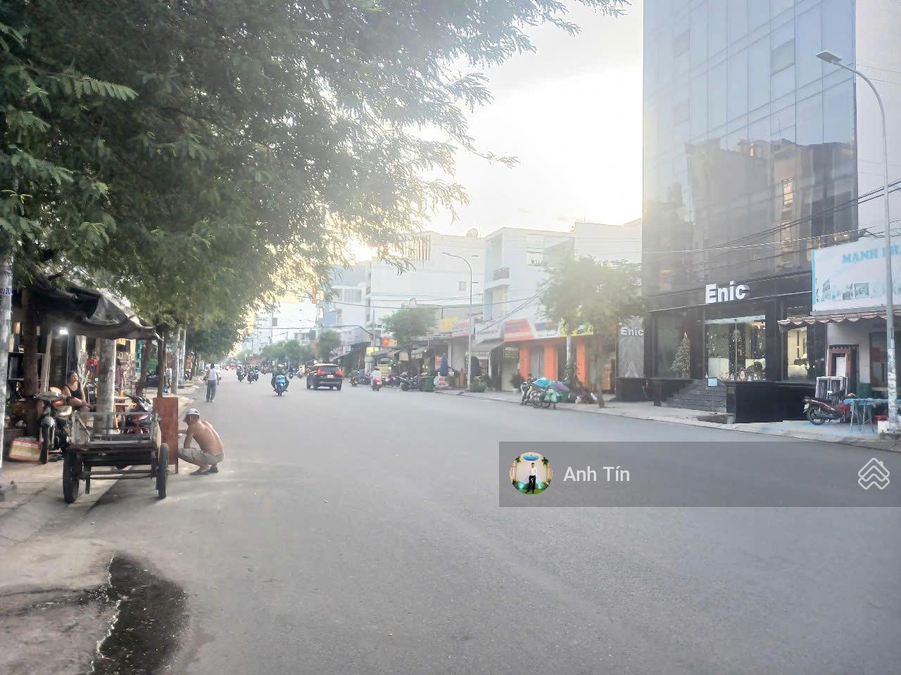 Duy nhất ! DT: 14m x 20m ( 280m2 ) MT đường 25m ngay nhà ga T3 , HĐT : 130 tr/th ,Giá chỉ 54 tỷ TL