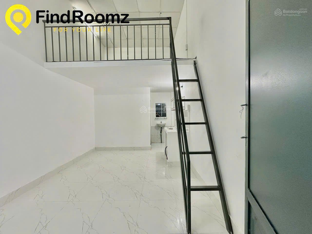 Dãy trọ truyền thống - tầng trệt - gác cao 2m gần Emart Phan Huy Ích