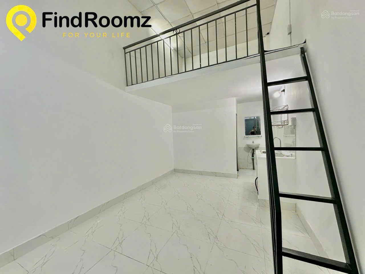 Dãy trọ truyền thống - tầng trệt - gác cao 2m gần Emart Phan Huy Ích