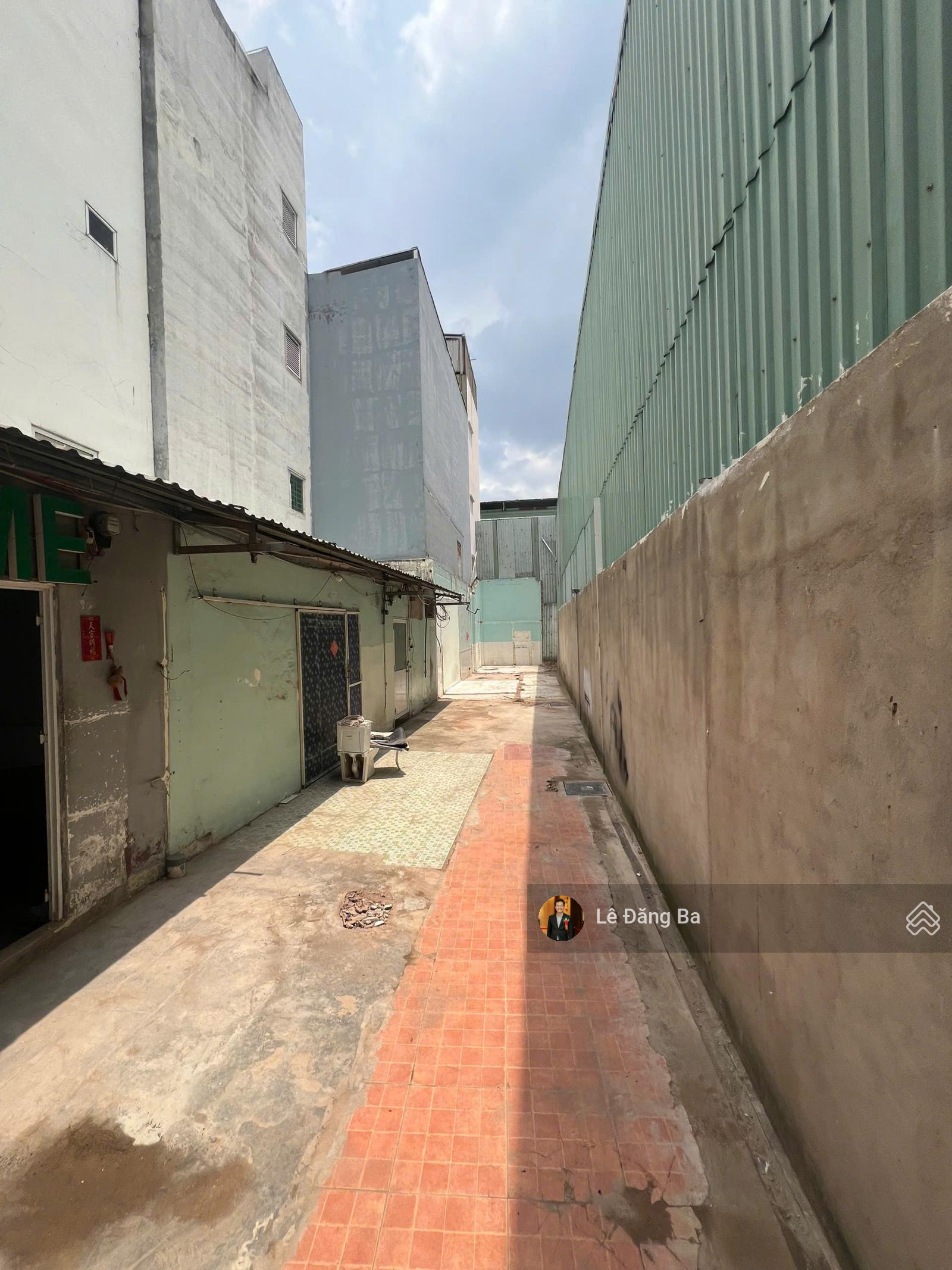 Cho thuê mặt bằng - mặt tiền đường Thoại Ngọc Hầu, ngang 9,76m, dài 47,44m, giá 80 triệu/tháng (TL)