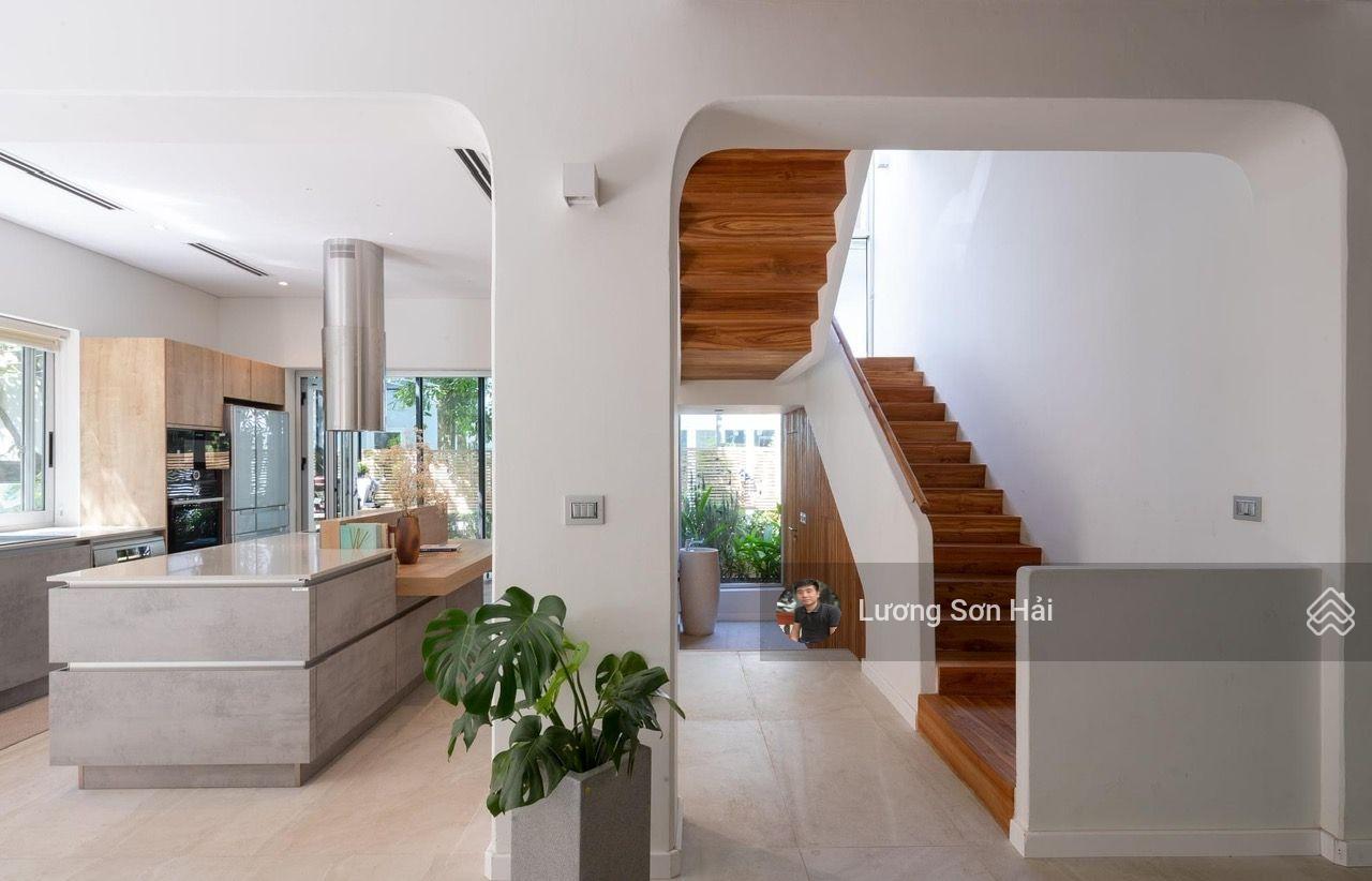 Cần bán nhanh biệt thự đơn lập view công viên khu Vườn Tùng - Ecopark .Hải :0704 725 *** Cần bán nhanh biệt thự đơn lập view công viên khu Vườn Tùng - Ecopark .Hải :0704 725 ***